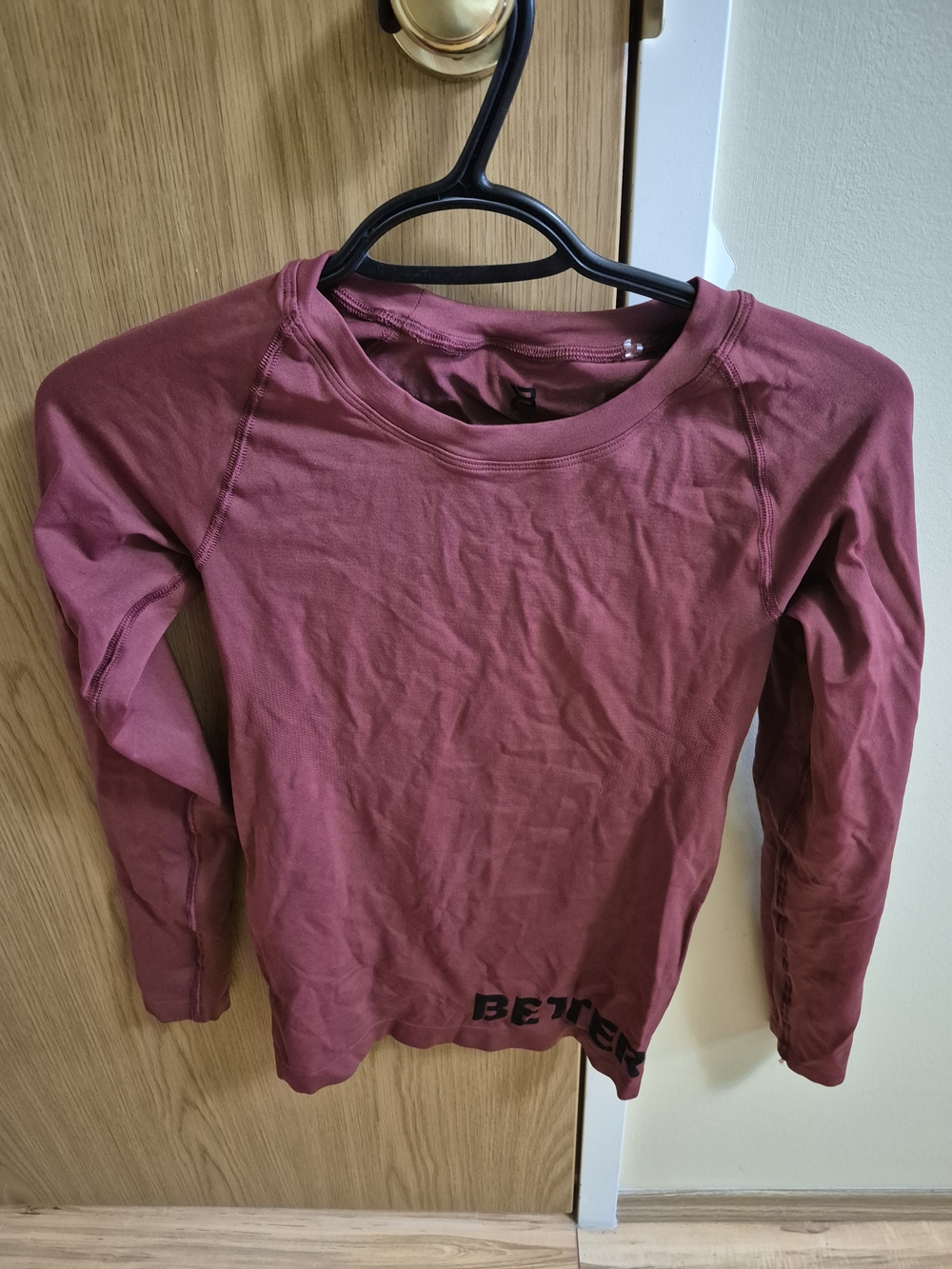 BETTER BODIES Kids Long Sleeve Tee in Burgundy Rose